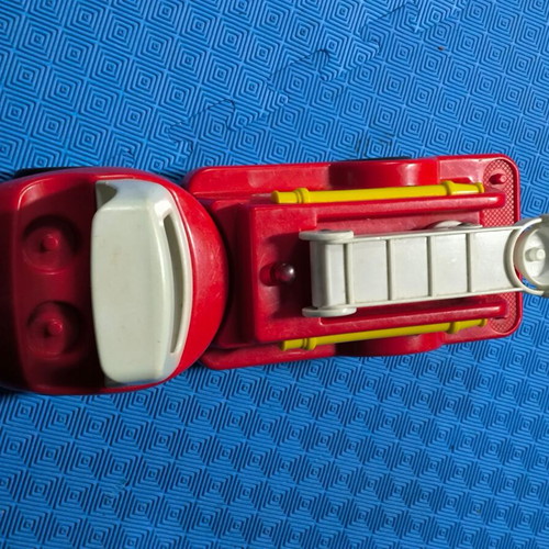 Large Red Fire Truck with Extendable Ladder like new