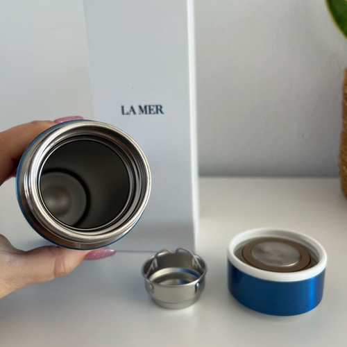 La Mer thermos new with infusion basket