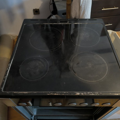 Bosch kitchen used with external wear