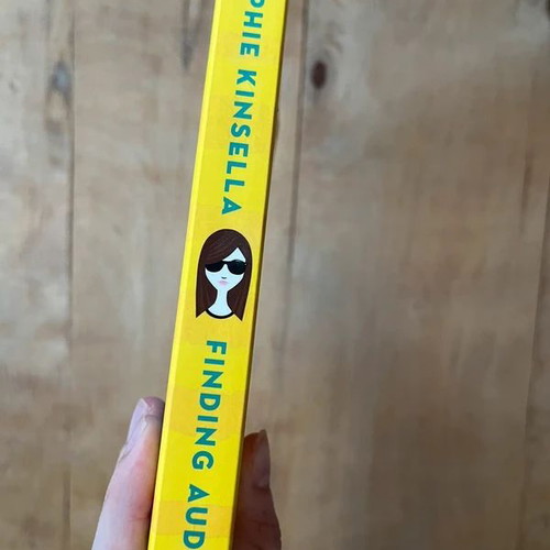 Finding Audrey by Sophie Kinsella used, some cover wear
