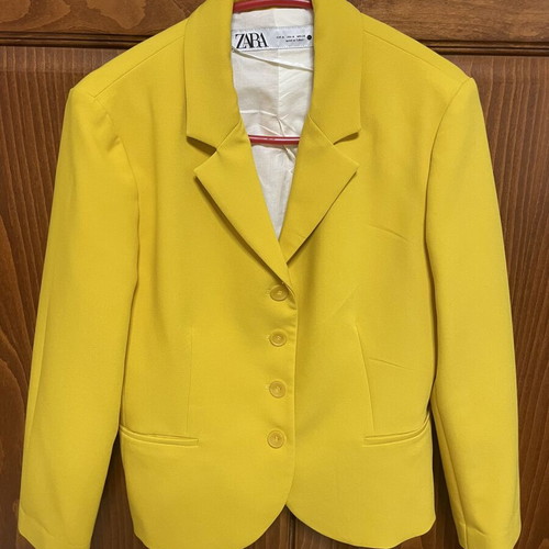 Zara women's suit new, yellow, wide fit, small/medium pants