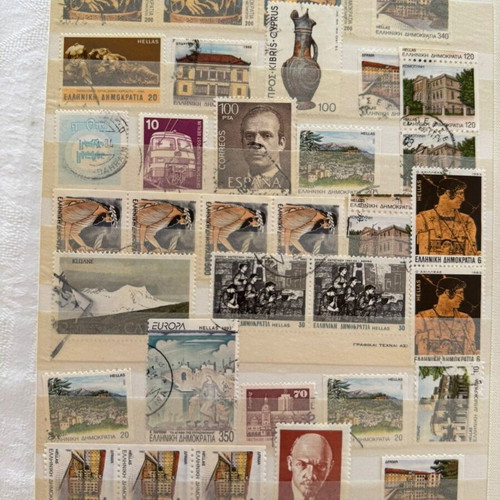 Stamp album collection #1037 like new, 16 pages, international