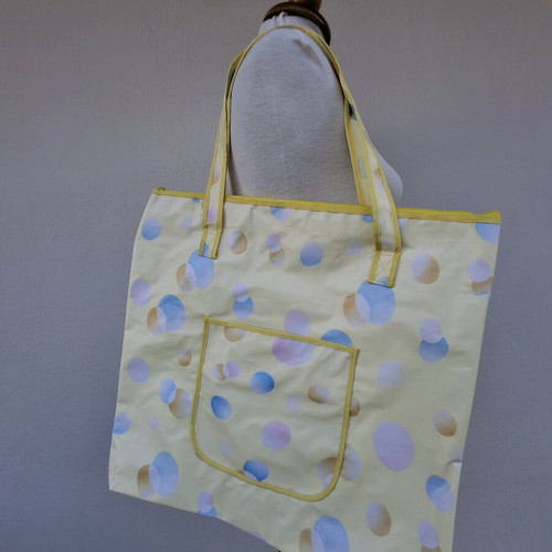 Beach bag like new, blue and yellow, plastic lining