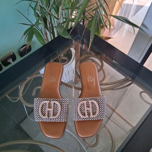 Exe beige and black raffia flat sandals size 40 like new