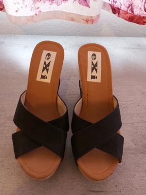 Black Platforms "exi" (Size 39)