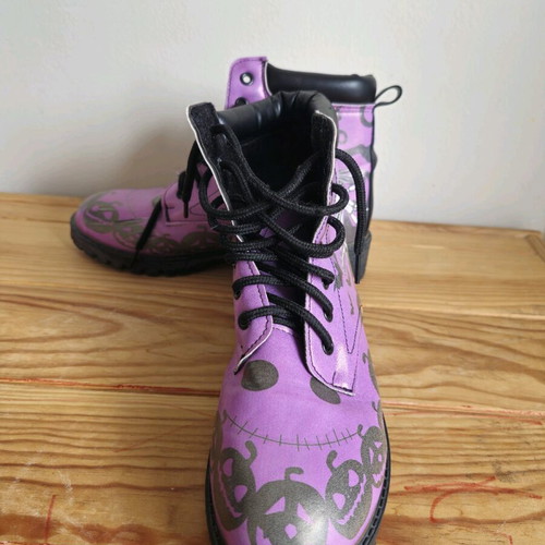 Nightmare Before Christmas boots used, size 36, purple