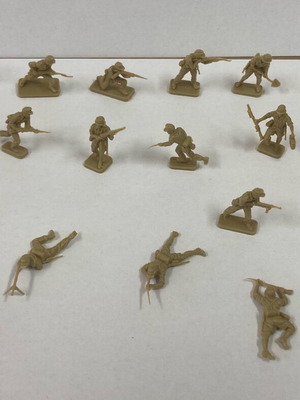 Airfix Afrika Korps WWII 19 μεταχειρισμένα στρατιωτάκια κλίμακα 1:72