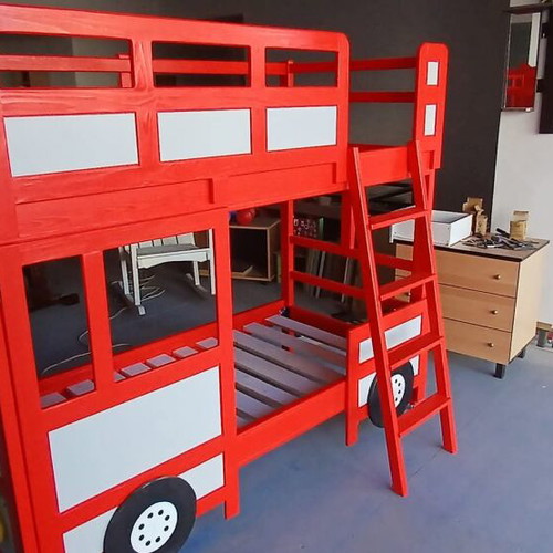 Bunk bed new with English bus design