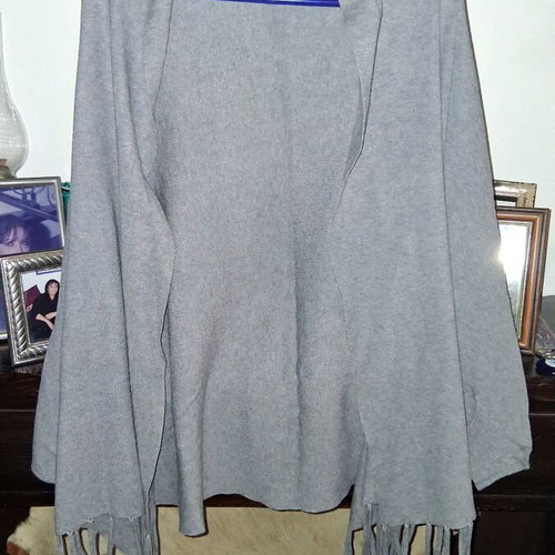 Poncho with sleeves gray like new