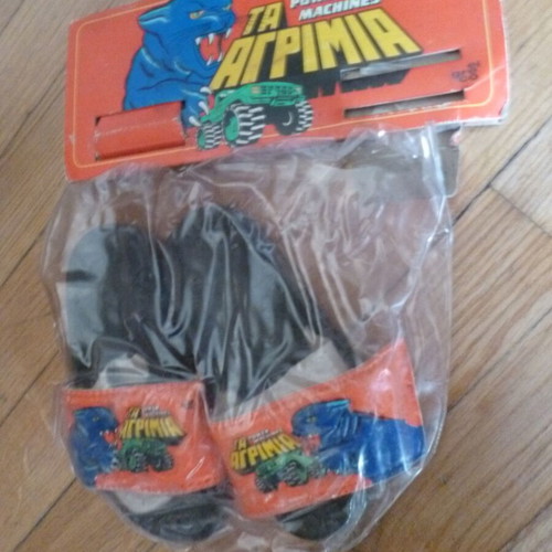 Advertising towel and flip-flops from El Greco 80s