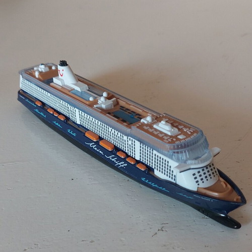 Siku cruise ship toy, metal and plastic