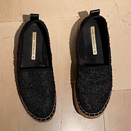 Zara espadrilles with embroidery and black rhinestones like new, size 38.5