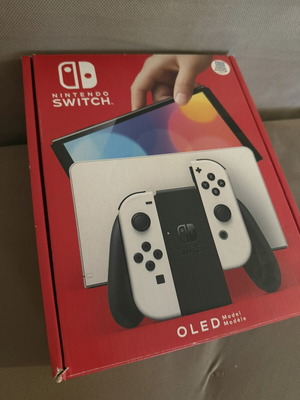 Nintendo Switch OLED v2 с 256GB Sandisk карта като нов, без drift