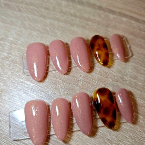 Handmade press on nails set new in various designs and colors