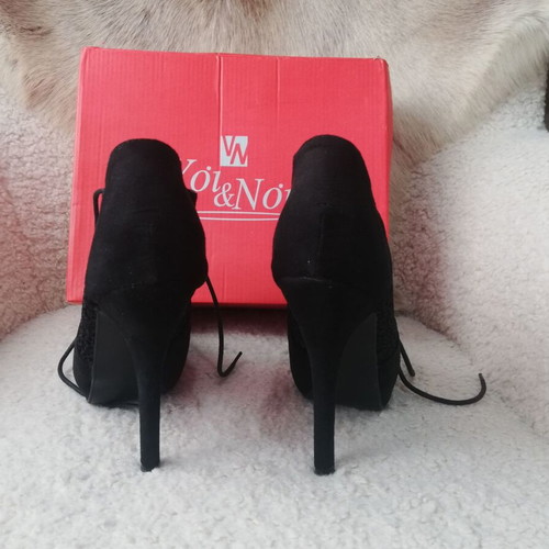 Voi & Noi women's high-heeled ankle boots used, size 39, black