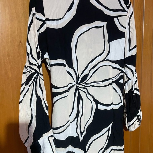 Semizie dress Zara like new with floral pattern, size M