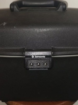 Samsonite Vintage Beauty Case like new with mirror and lock