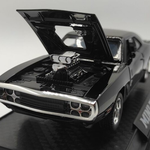 Dodge Charger R/T 1:32 Replica Pull Back Car new
