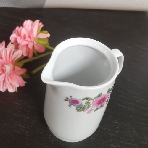 Vintage GDR Colditz Porzellan milk jug like new