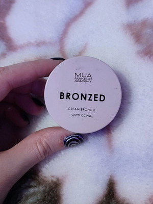 MUA Cream Bronzer in Cappuccino shade like new