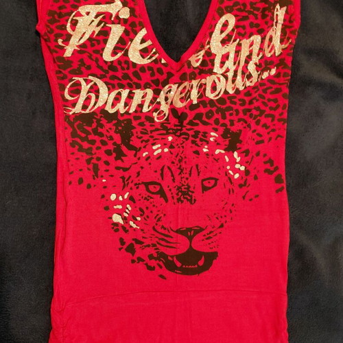Sleeveless blouse red with print like new