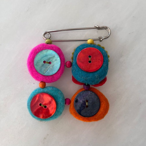 Handmade pin like new, multicolored