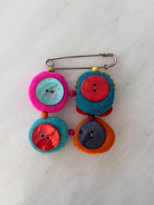 Handmade pin like new, multicolored