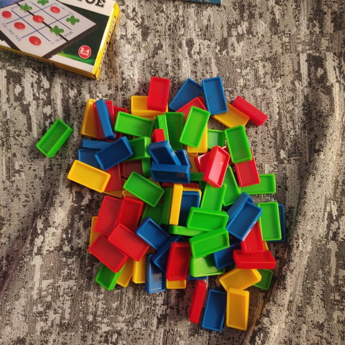Toys used, various types