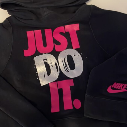 Cropped Nike hoodie for girls like new, black and pink