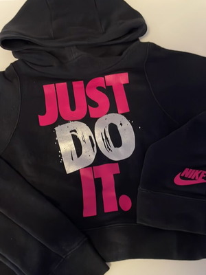 Cropped Nike hoodie για κορίτσια σαν καινούργιο, μαύρο και ροζ