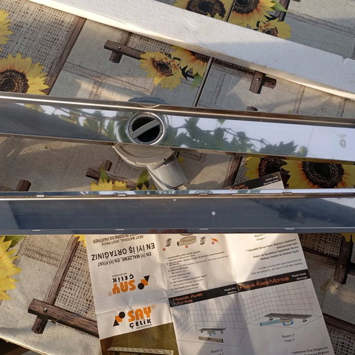 Linear siphon 80 cm SAY new with solid grate