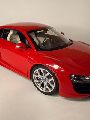 Μεταλλικό μοντέλο Kyosho Audi R8 1:18 καινούργιο