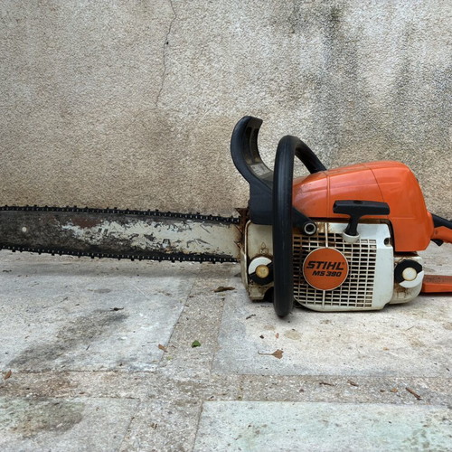 Stihl MS 390 chainsaw 64cc used with case and manual, 50cm bar