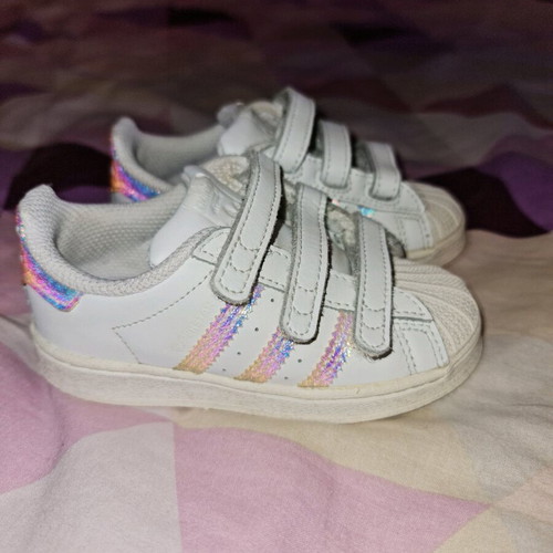 Adidas Superstar 23.5 like new with iridescent details white sports shoes