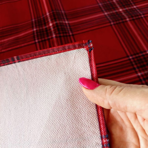 Livarno Home red checkered tablecloth new, stain-resistant 160x128 cm