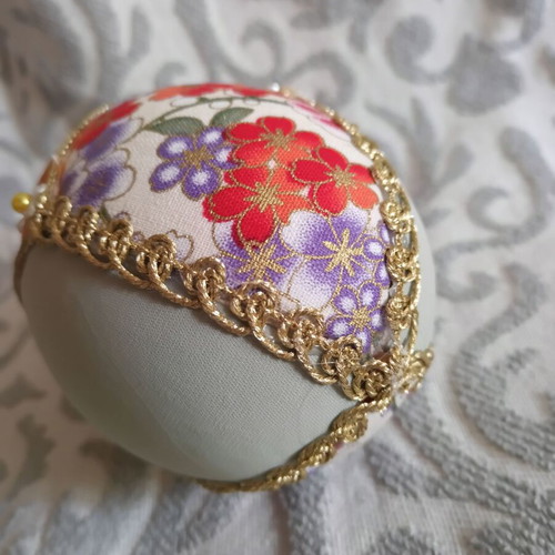 Colorful handmade decorative Easter egg 10cm like new
