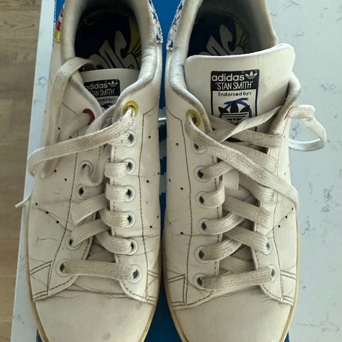 Stan Smith collectible athletic shoes used, size 40 2/3, with neon