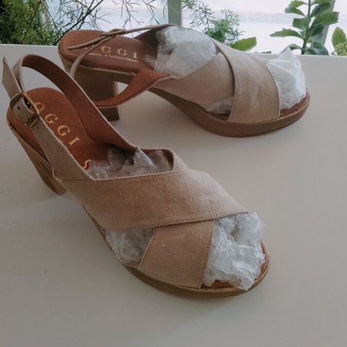 OGGI leather suede sandals, size 39, beige nude
