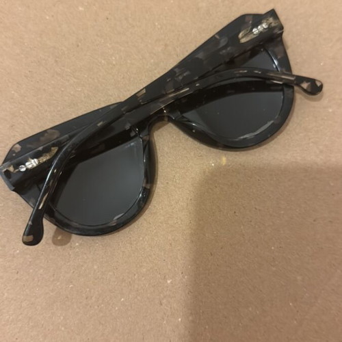 Komono The Stella sunglasses like new, large black lenses, tortoise shell