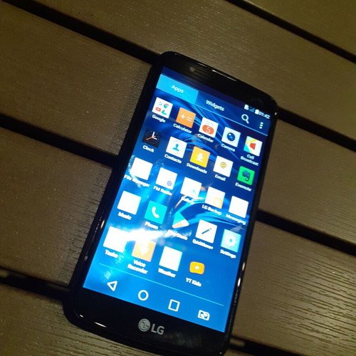 LG K10 LTE smartphone like new, Android system