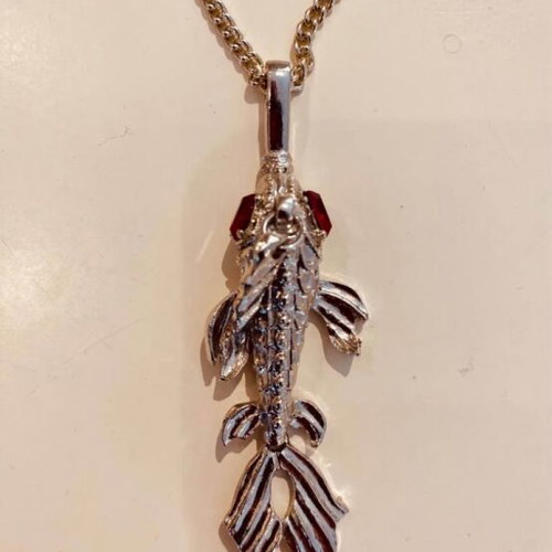 Unisex faux bijoux fish necklace with stone eye, rare, new