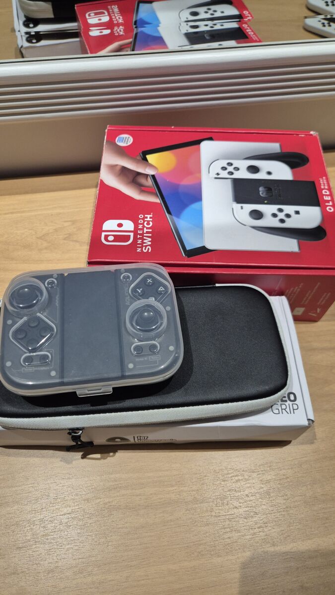 Second hand Nintendo Switch Consoles and Games for sale