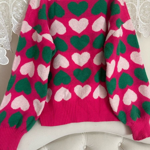 Heart Pattern Sweater like new, size large