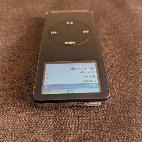 Ipod Nano 1st Gen 2Gb like new