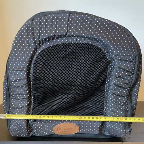 Pet Carrier 40x32x30cm like new, black