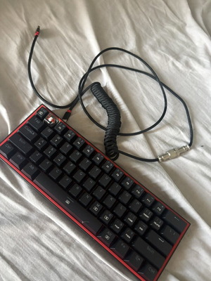 Redragon Mechanical Gaming Keyboard TKL with Custom Coil Cable like new