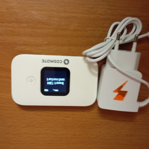 Cosmote mobile WiFi router 4G