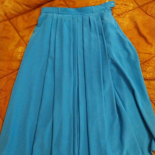 Pleated skirt blue like new size M