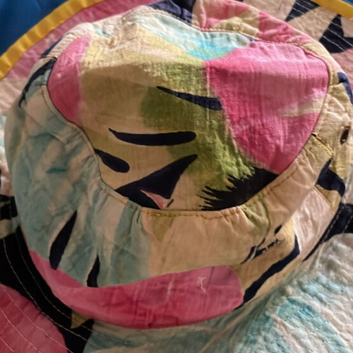 Cotton Batik Floral Canvas Hat like new, size M