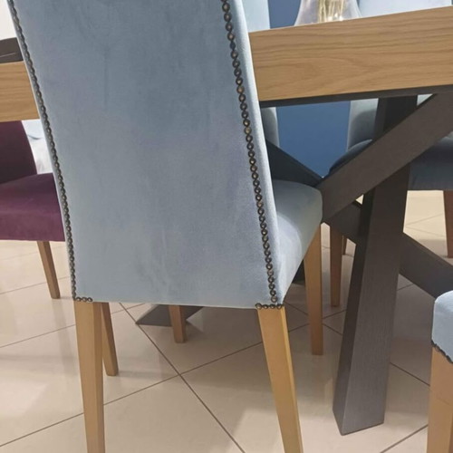 Luxury Extendable Dining Table with 6 Velvet Chairs like new